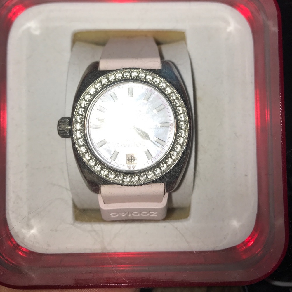 Zodiac Pink Rhinestone face - Picture 2 of 3